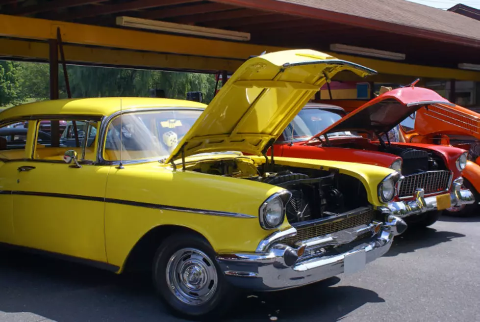 Get Ready for Crawds N’ Rods in Elgin this Week!
