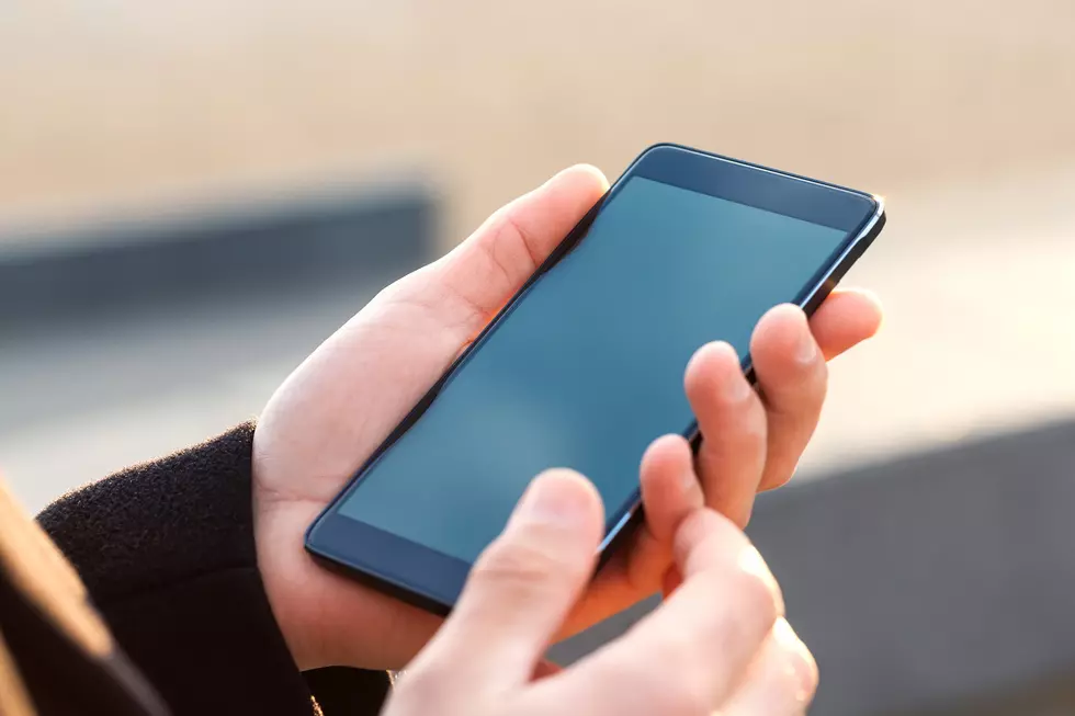 We Americans Sure Are Obsessed with Our Smart Phones