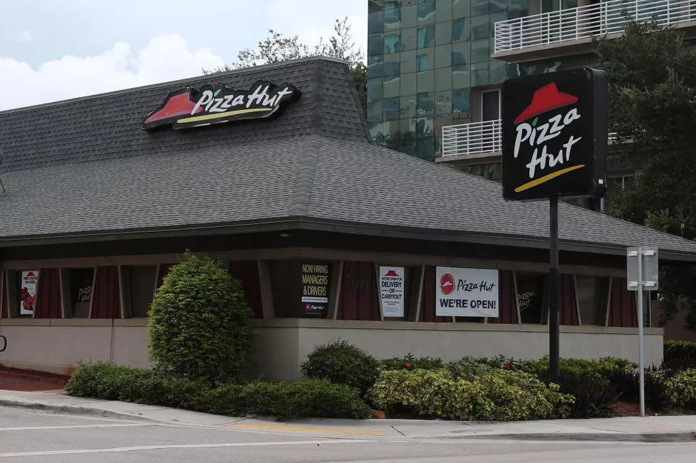 Check Out These Retro Pizza Huts Popping Up Over Texas