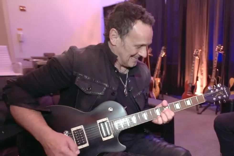Watch Vivian Campbell Play His Favorite Dio + Def Leppard Riffs