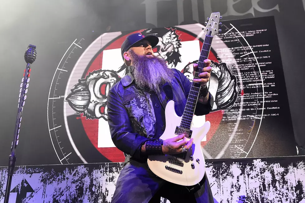 Three Days Grace Guitarist Once Had Heart Attack Onstage + Finished Show